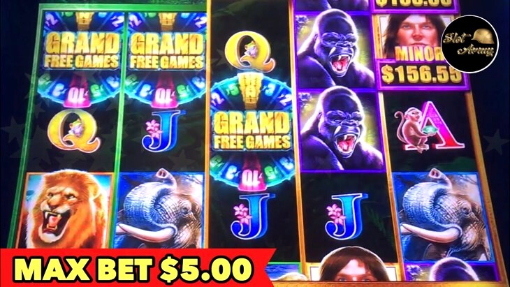 Crystal Cash Slot Machine